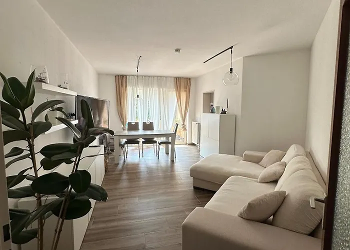 Renovated Apartment In The Zooviertel